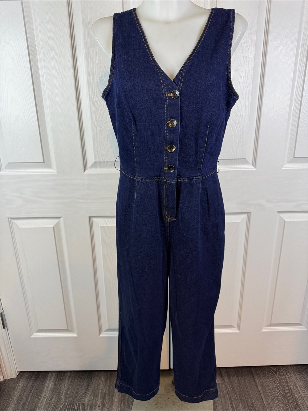 New Universal Thread Dark Blue Denim Button-Front Women's Jumpsuit 6